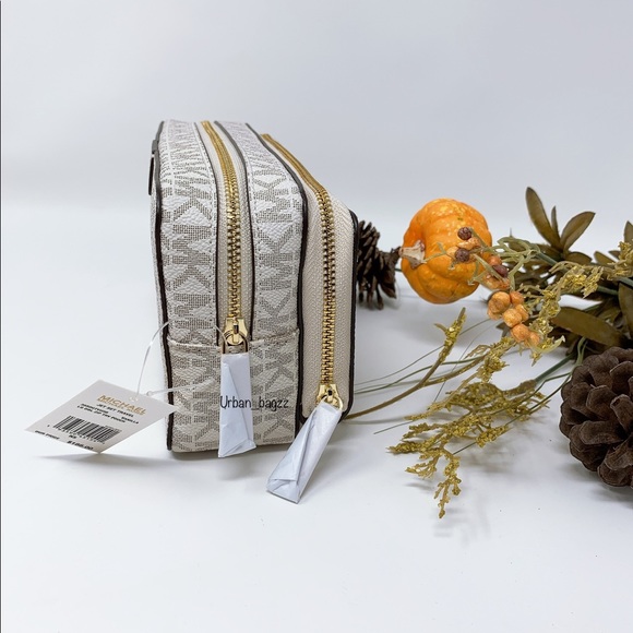 Michael Kors JST Large Double Zip Travel Pouch - Picture 4 of 8